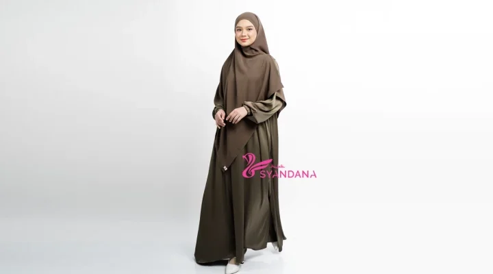 Gamis Pesta Royal Silk 2025
